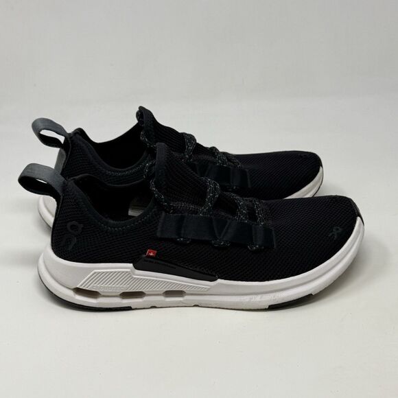 On Running Black Sneakers with White Soles - Picture 3 of 15